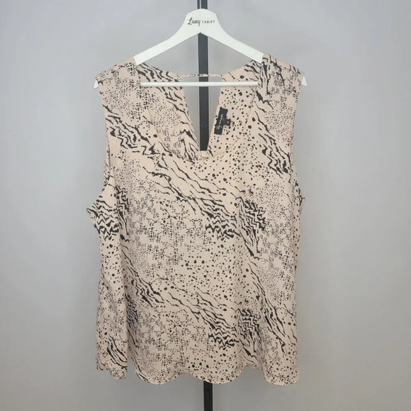 Lily  Morgan Button Back Top - Picture 1 of 5